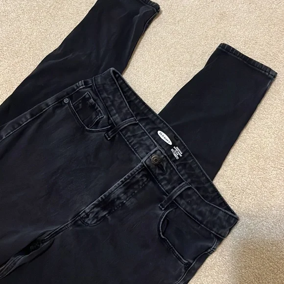 Old Navy Rockstar High Rise Super Skinny Black Jeans - Picture 2 of 5